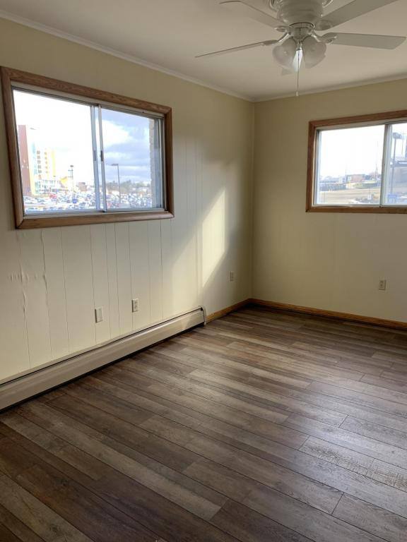 Apartment for rent at 842 Country Club Dr, Morgantown, WV 26505