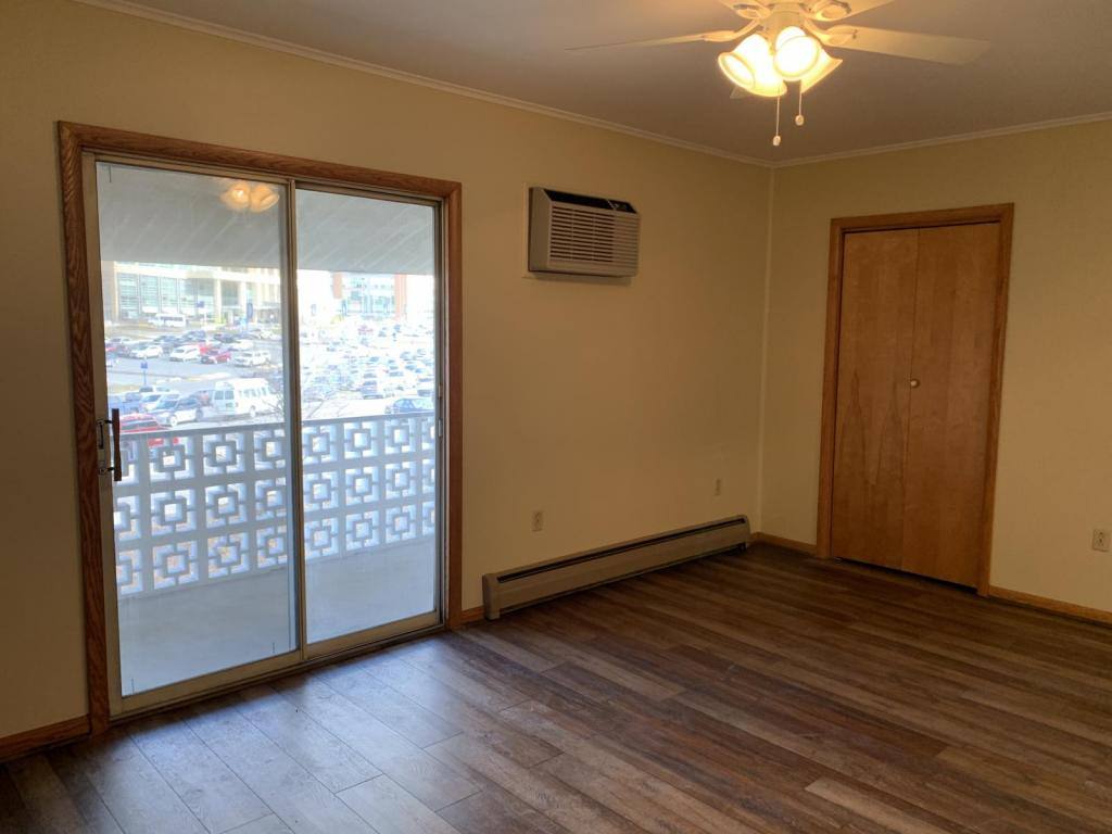 Apartment for rent at 842 Country Club Dr, Morgantown, WV 26505