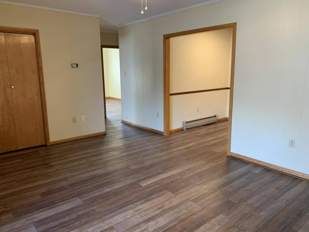 Apartment for rent at 842 Country Club Dr, Morgantown, WV 26505