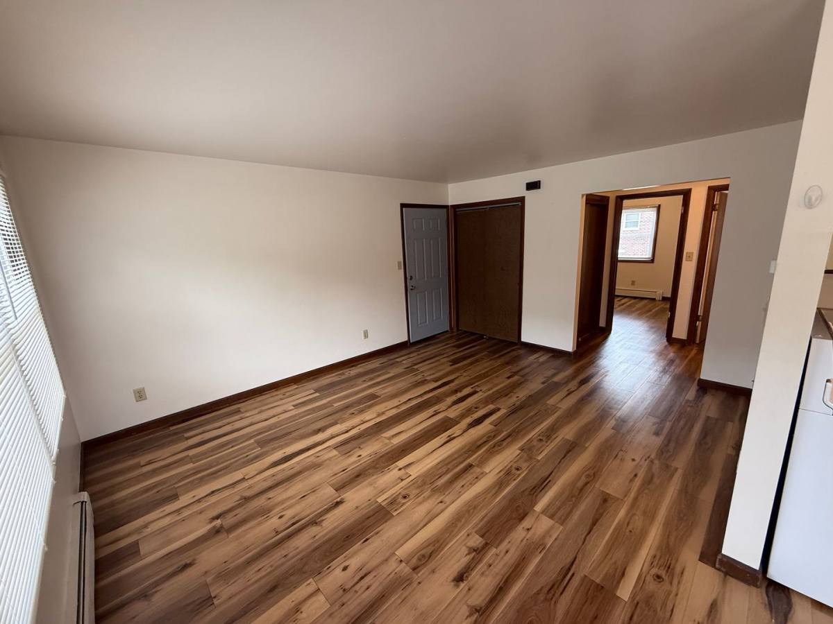Apartment for rent at 2005 Eastman Ave, Green Bay, WI 54302