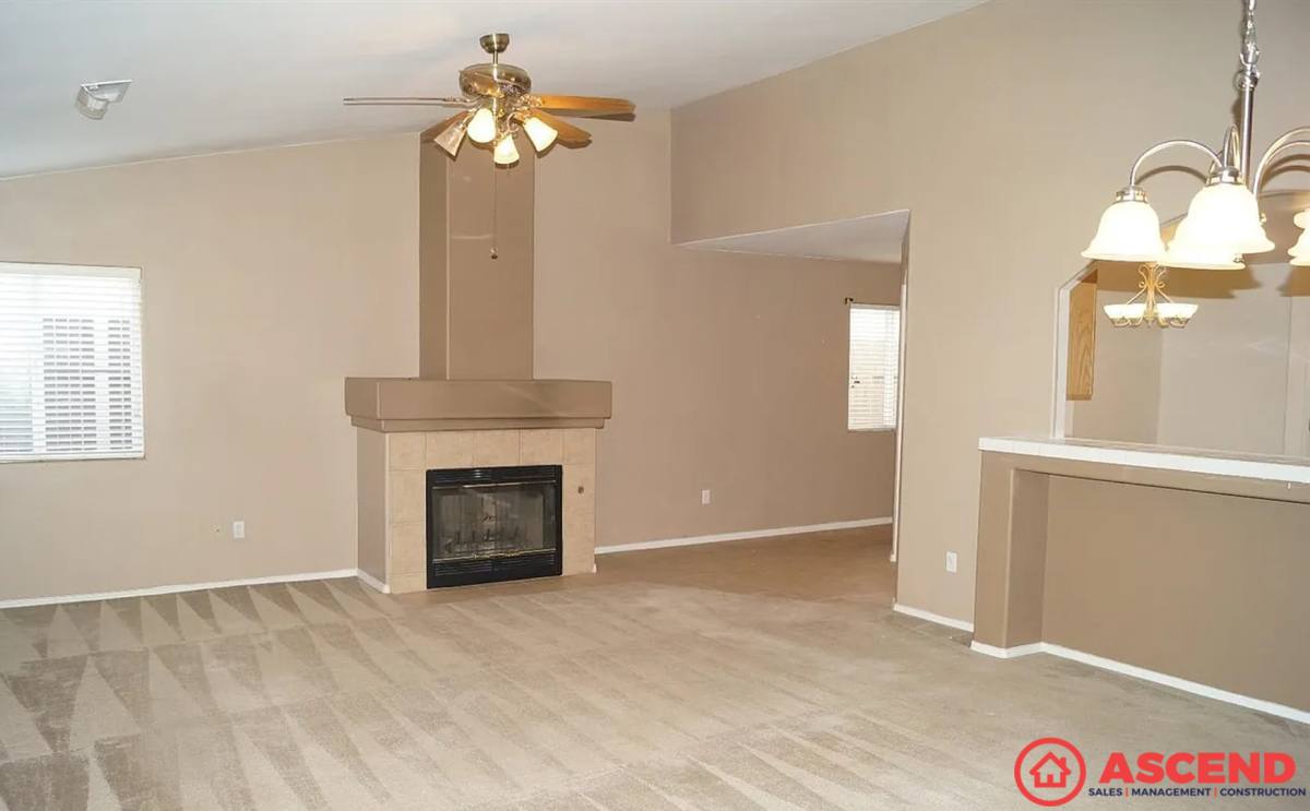 House for rent at 9722 Battersea Park Dr, Bakersfield, CA 93312