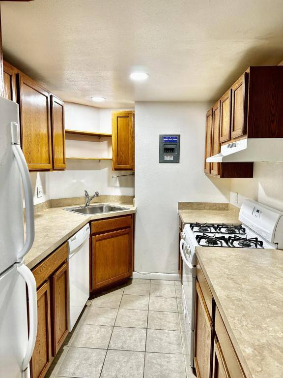 Apartment for rent at 634 Washakie St, Lander, WY 82520