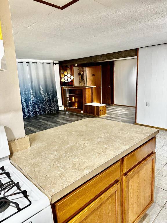 Apartment for rent at 634 Washakie St, Lander, WY 82520