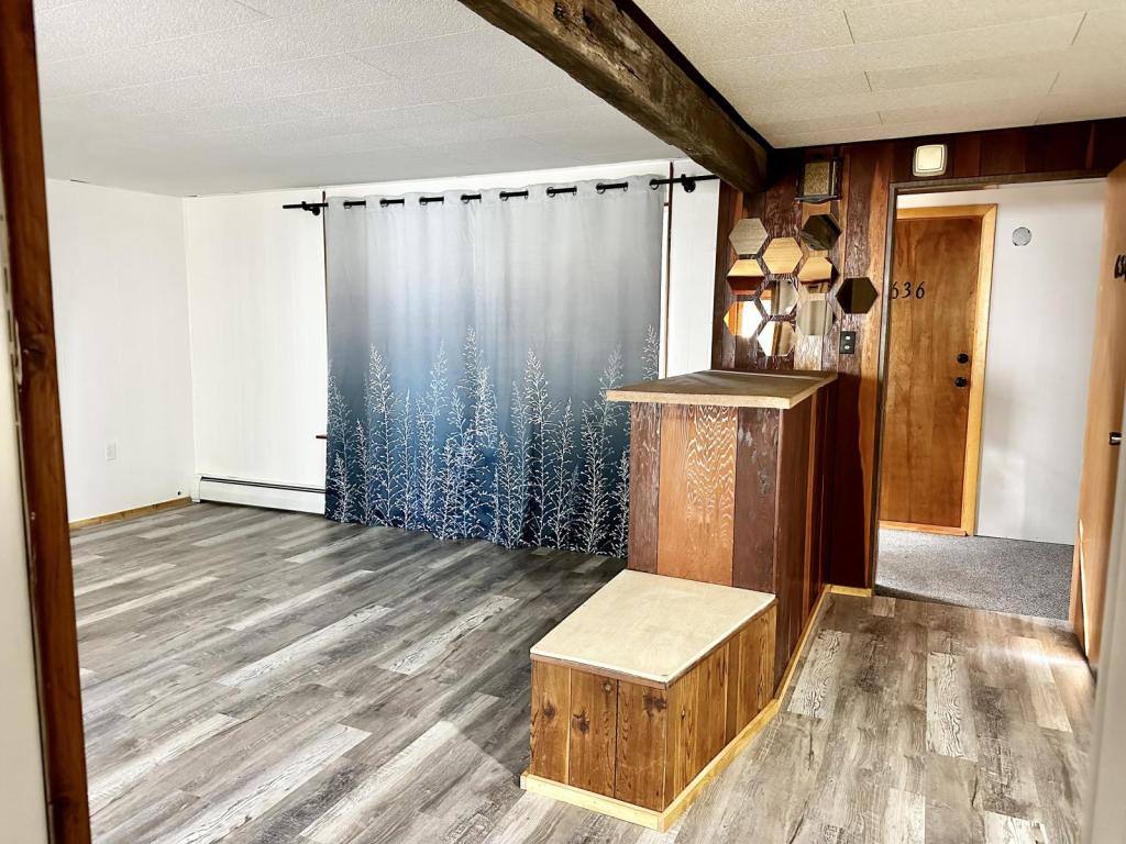 Apartment for rent at 634 Washakie St, Lander, WY 82520