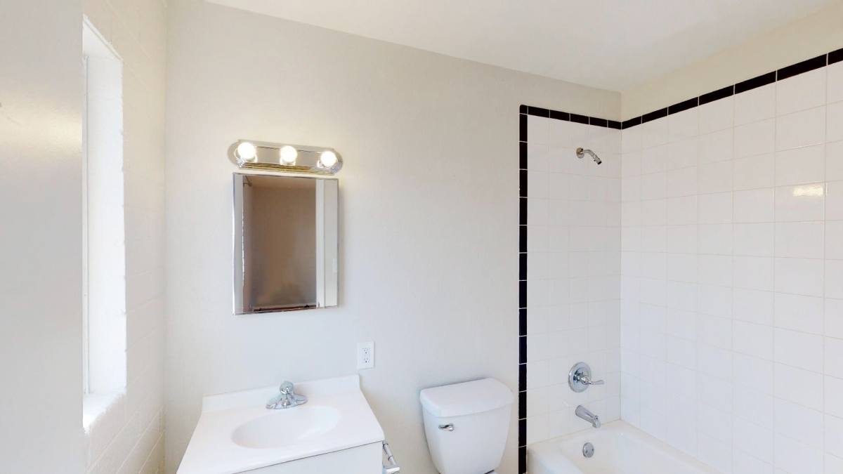 Apartment for rent at 1716 E Ocotillo Rd, Phoenix, AZ 85016