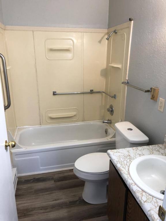 Apartment for rent at 515 E 7th St, Maryville, MO 64468