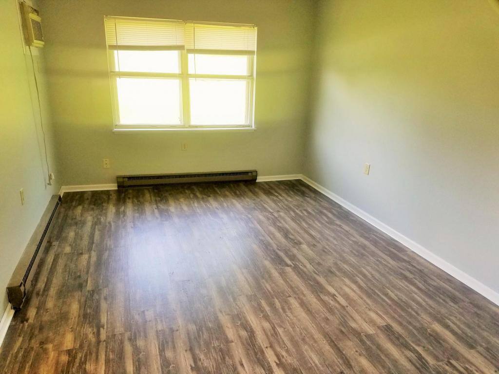 Apartment for rent at 515 E 7th St, Maryville, MO 64468