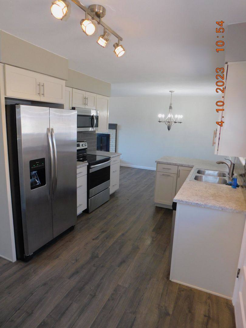 House for rent at 9439 W Burgundy Ave, Littleton, CO 80123