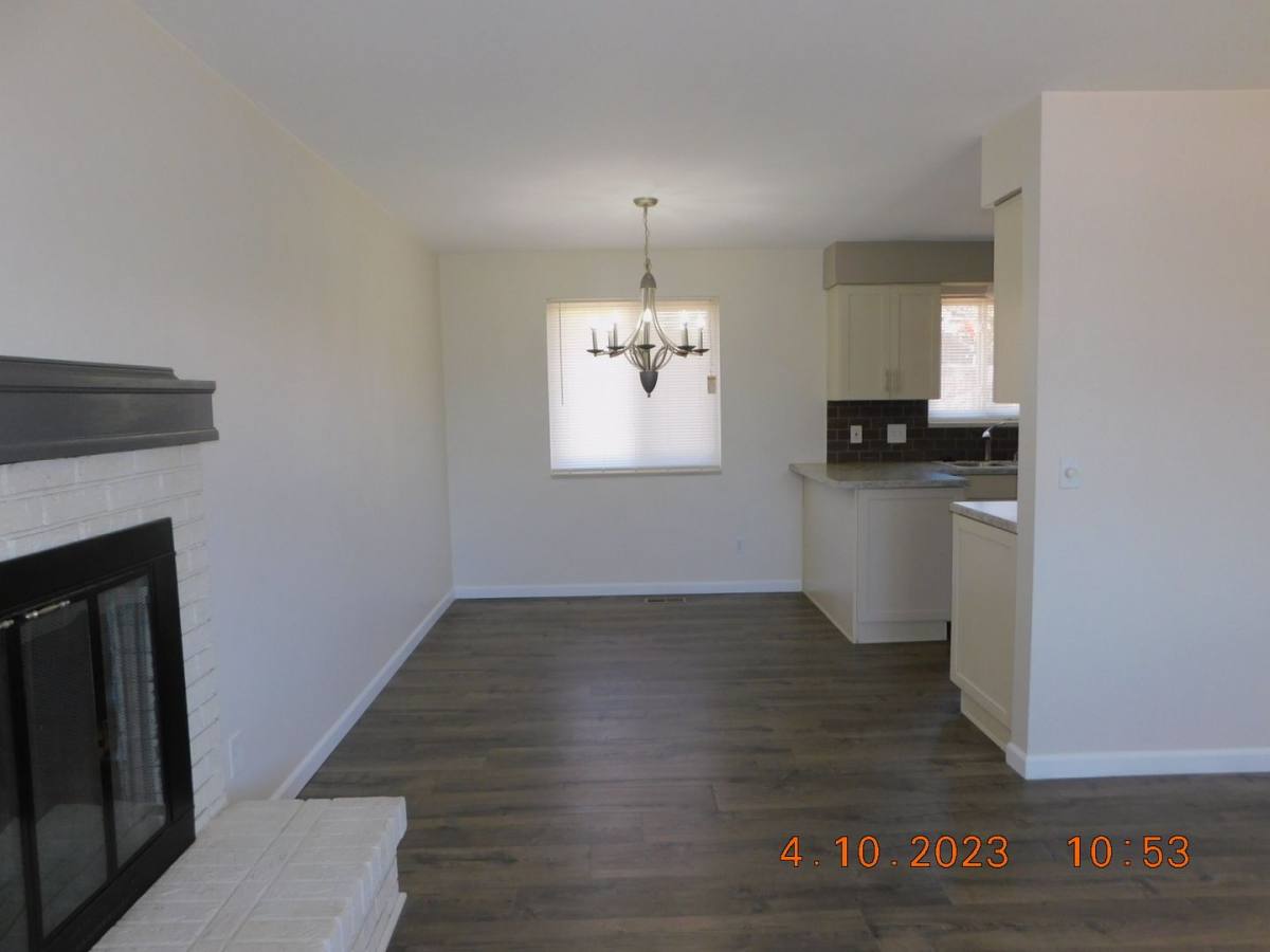 House for rent at 9439 W Burgundy Ave, Littleton, CO 80123