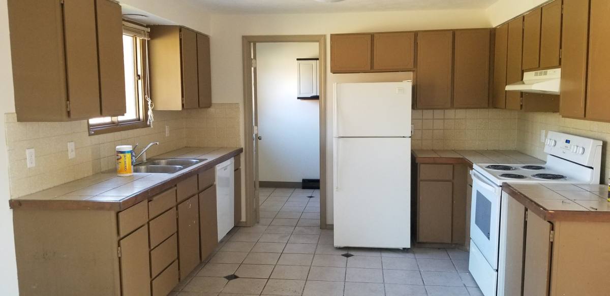 Apartment for rent at 11005-11007 E 32nd Ave, Spokane, WA 99206