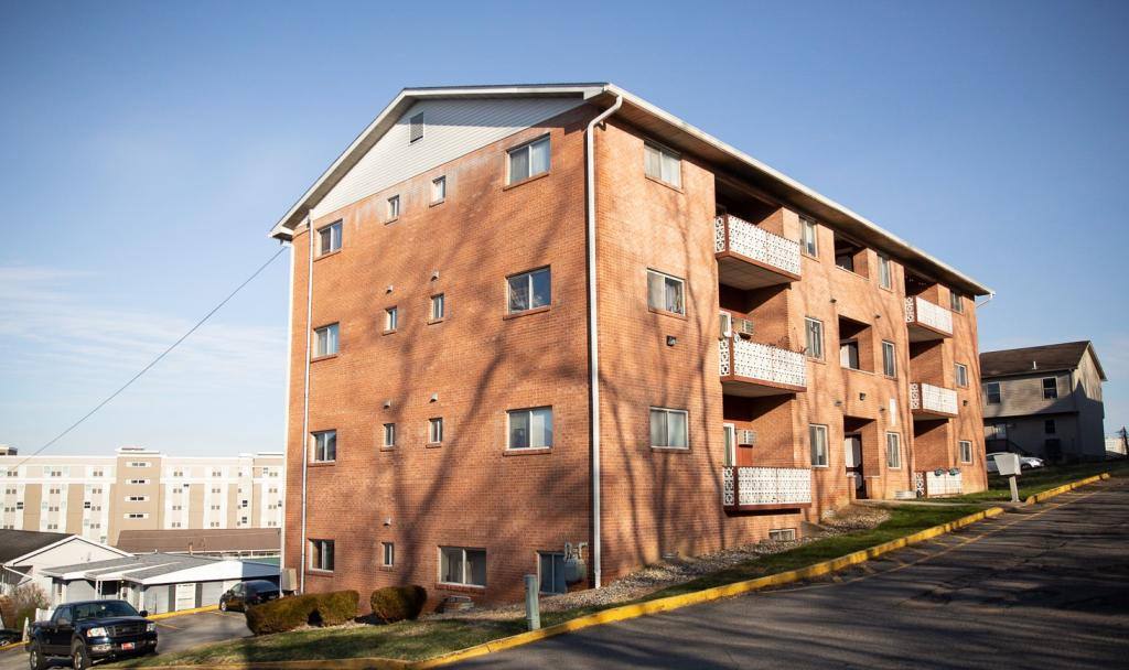 Apartment for rent at 884 E Everly St, Morgantown, WV 26505