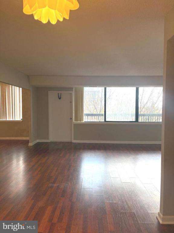 Apartment for rent at 505 E 3709 S George Mason Dr, Falls Church, VA 22041