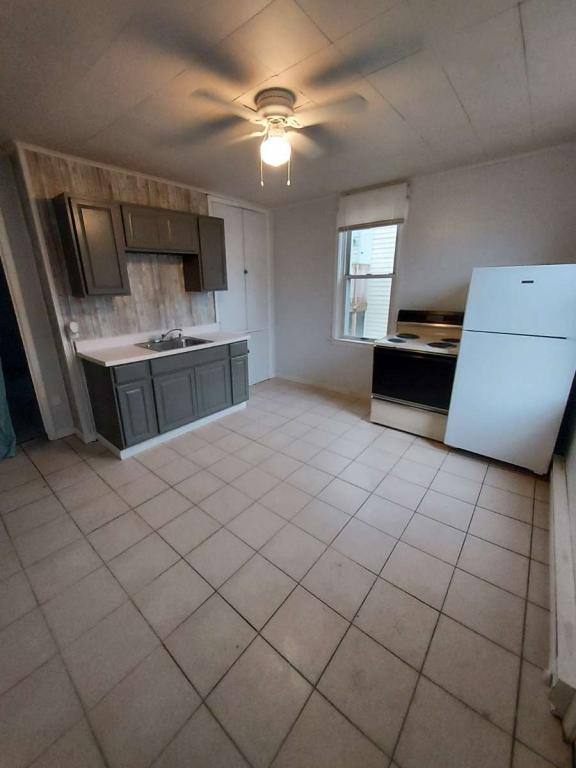 House for rent at 25 S 3rd St, Youngwood, PA 15697