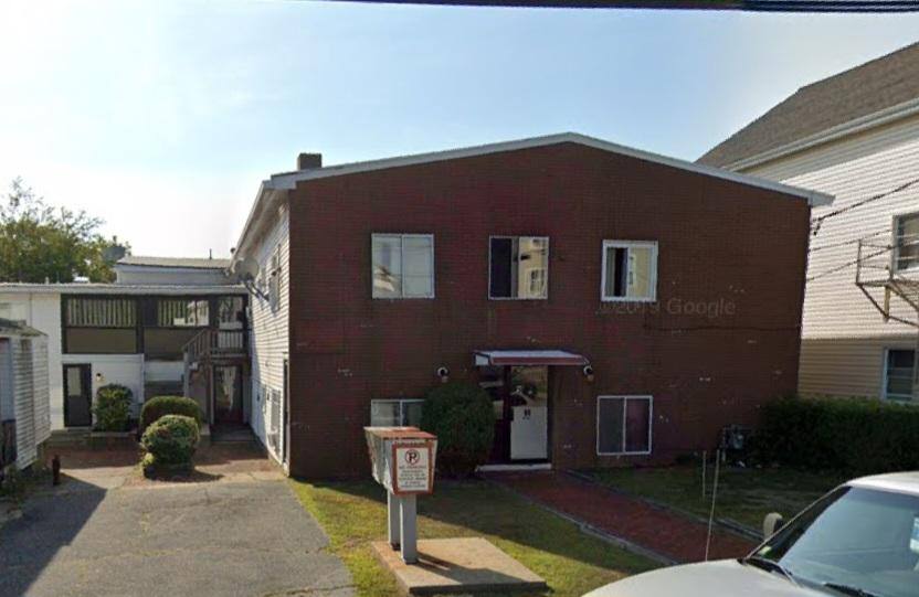 Apartment for rent at 99 Irving St, Fall River, MA 02723