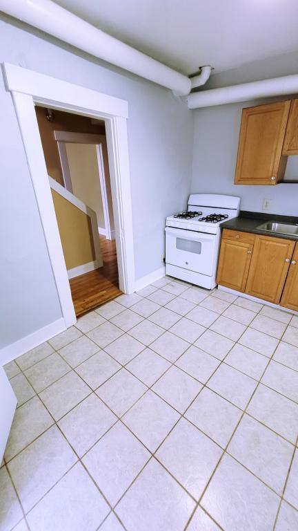 Townhouse for rent at 54 W Dodridge St, Columbus, OH 43202