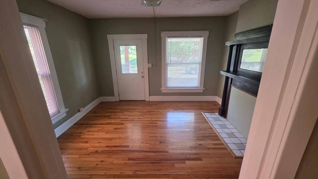 Townhouse for rent at 54 W Dodridge St, Columbus, OH 43202