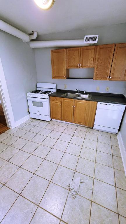Townhouse for rent at 54 W Dodridge St, Columbus, OH 43202