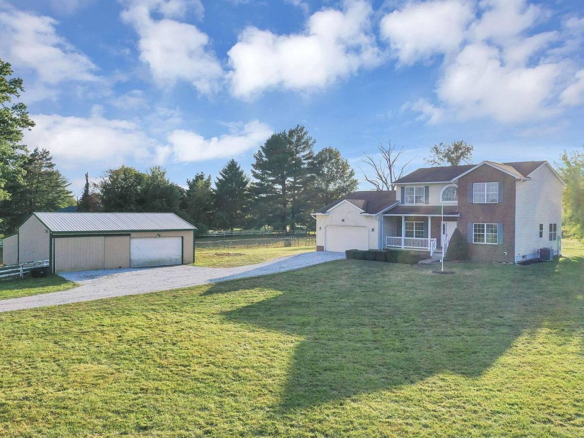 House for rent at 2453 Ryan Rd, Heath, OH 43056