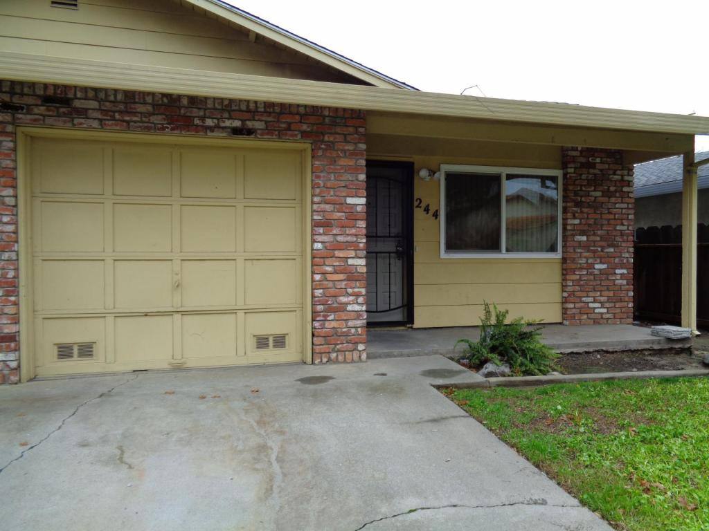 House for rent at 244 W Alexander Ave, Merced, CA 95348