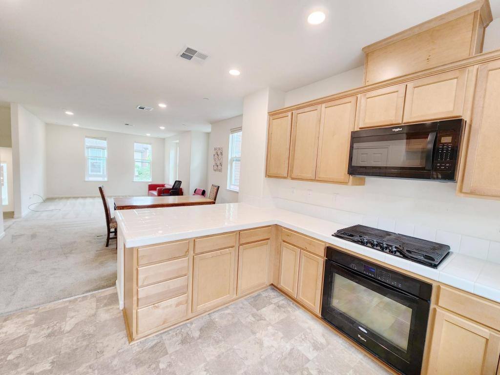 Townhouse for rent at 1025 Gabbiano Lane #1, San Jose, CA 95131