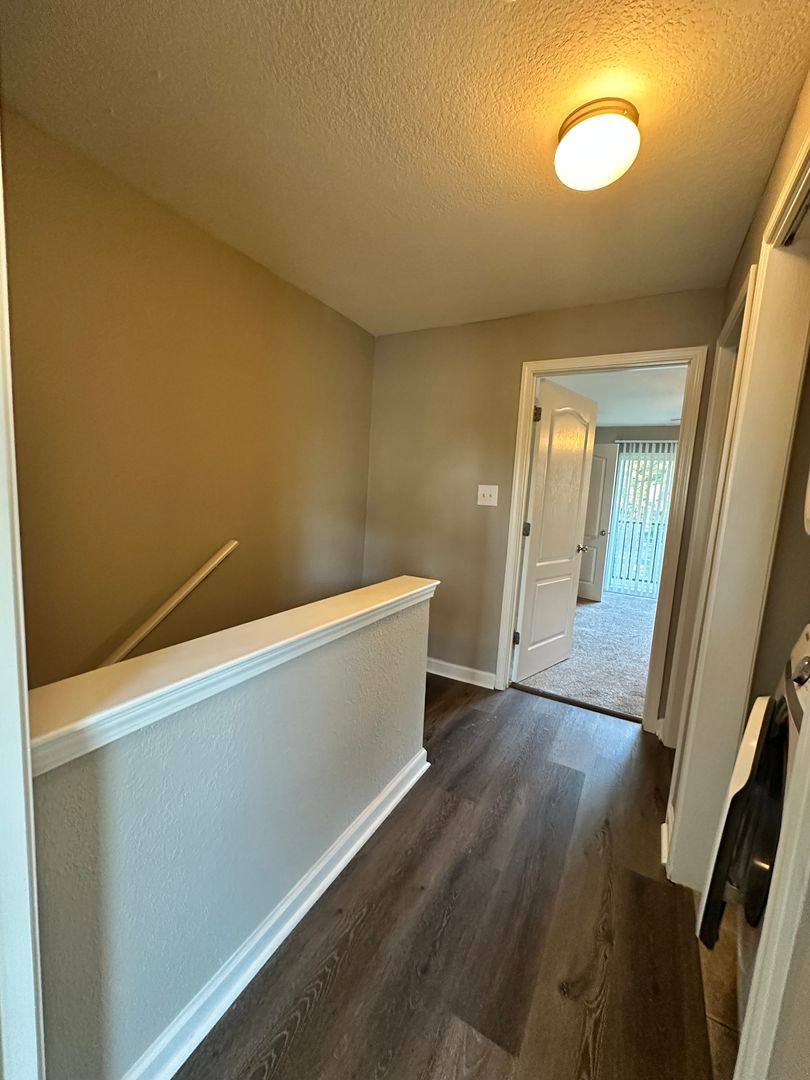 Apartment for rent at 2718 Bartlett Ave, Pascagoula, MS 39567