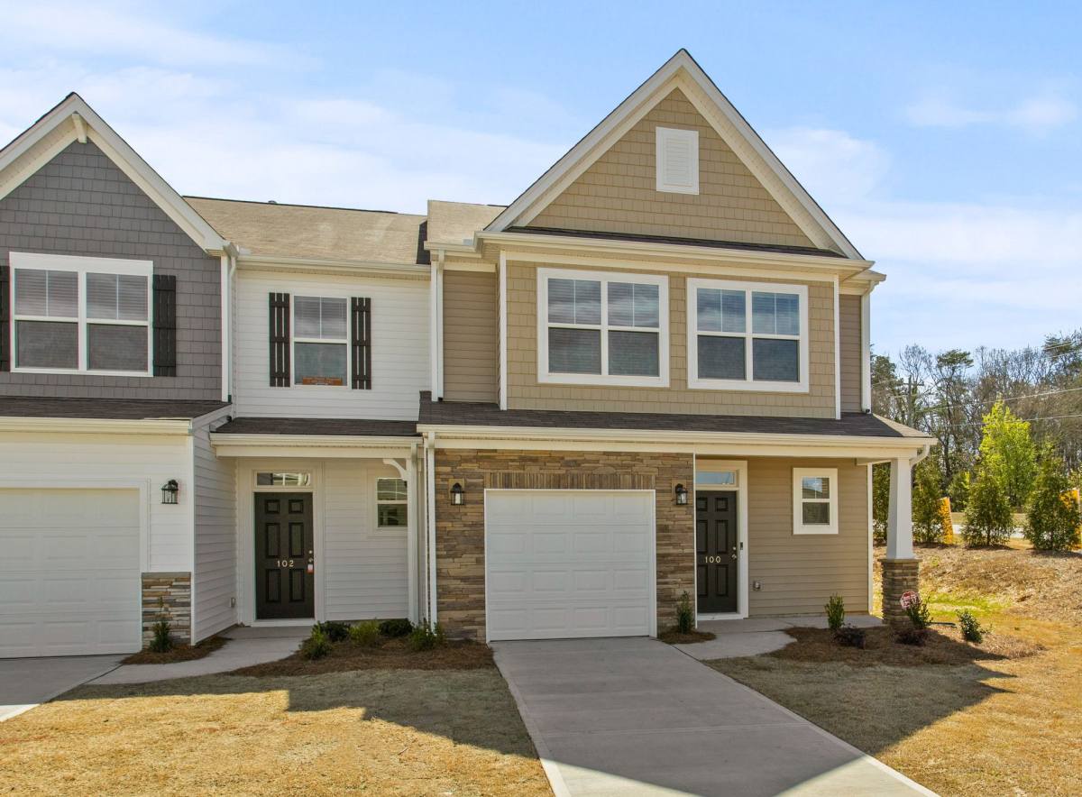Townhouse for rent at 124 Arbor Trail, Piedmont, SC 29673