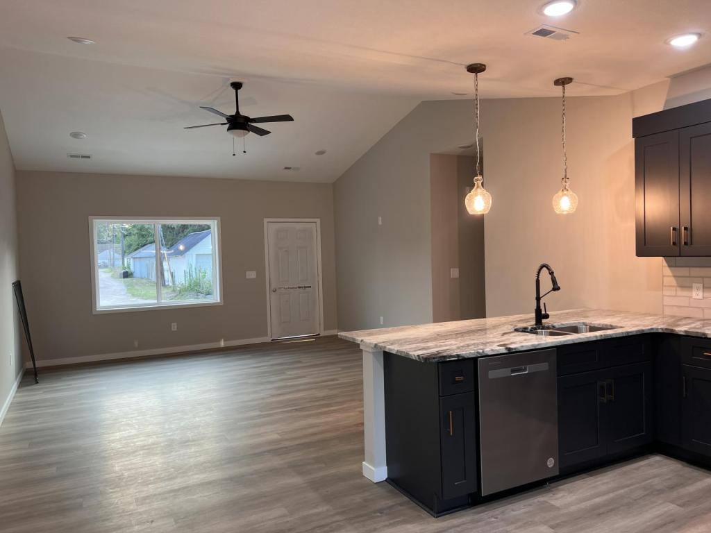 House for rent at 1281 37th Ave, Columbus, NE 68601