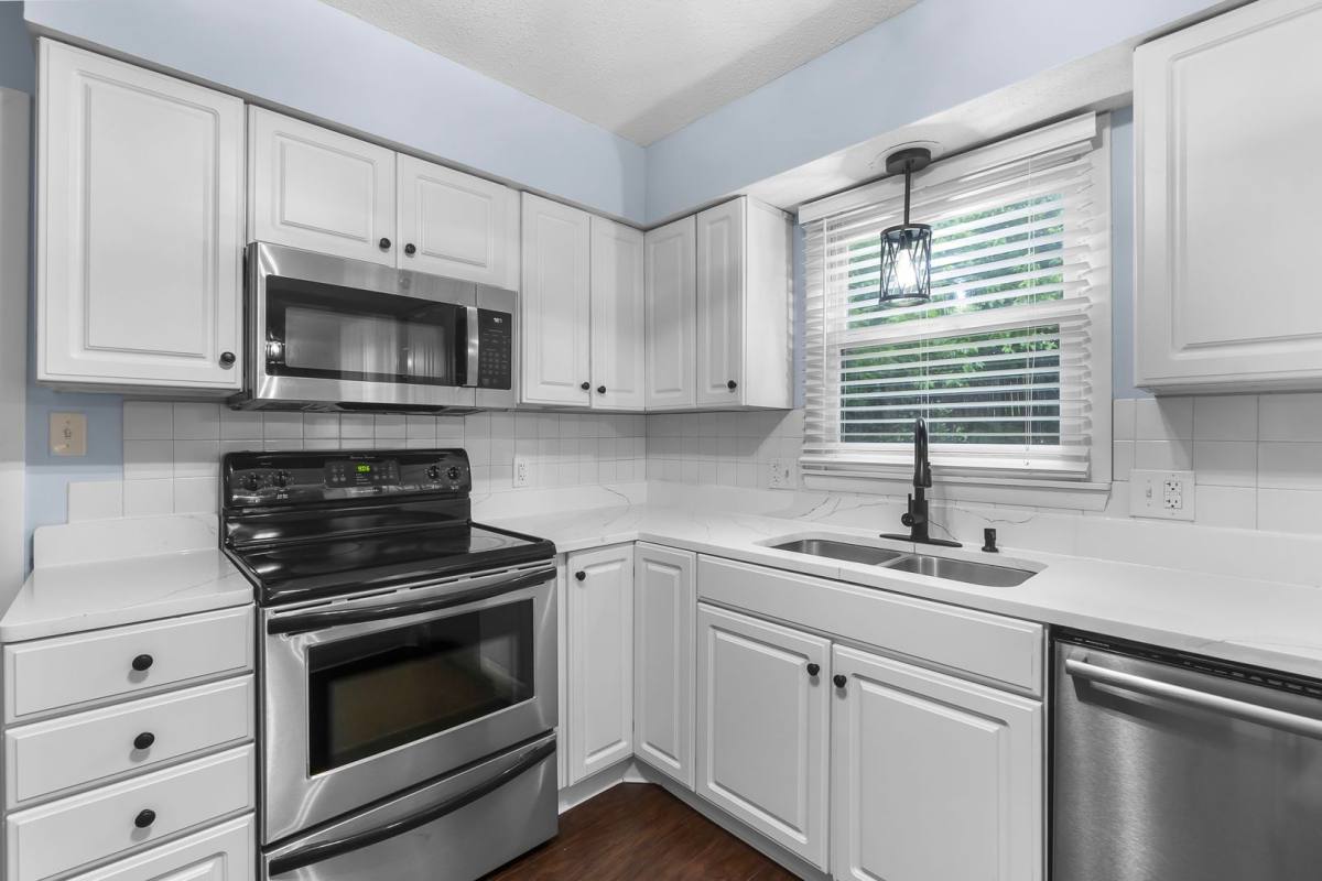 House for rent at 2036 Cambridge Dr, Cape Girardeau, MO 63701
