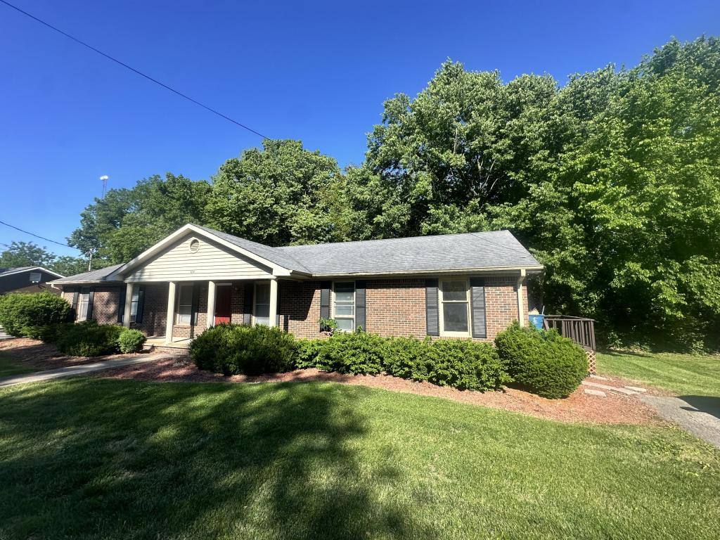 House for rent at 404 Cecil St, Danville, KY 40422