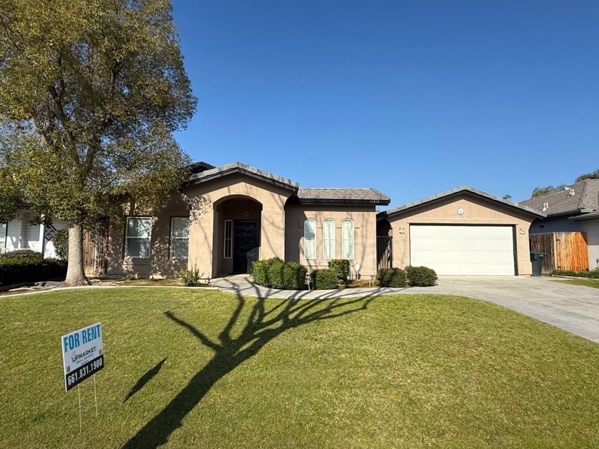 House for rent at 11512 Marazion Hill Court, Bakersfield, CA 93311