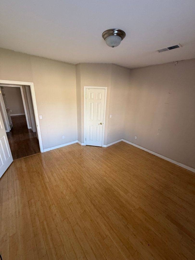 House for rent at 11512 Marazion Hill Court, Bakersfield, CA 93311
