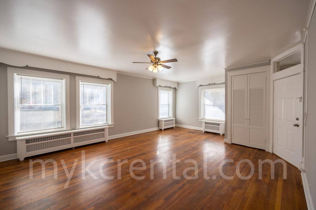 Apartment for rent at 17 S 17th St, Kansas City, KS 66102