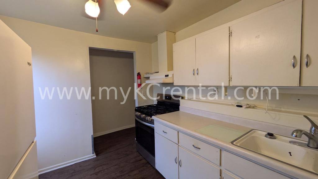 House for rent at 730 W Park St, Olathe, KS 66061