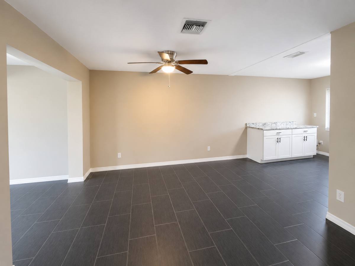 Townhouse for rent at 329 Tudor Dr #R, Cape Coral, FL 33904