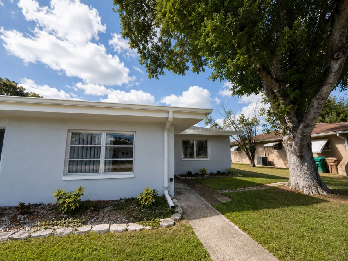 Townhouse for rent at 329 Tudor Dr #R, Cape Coral, FL 33904