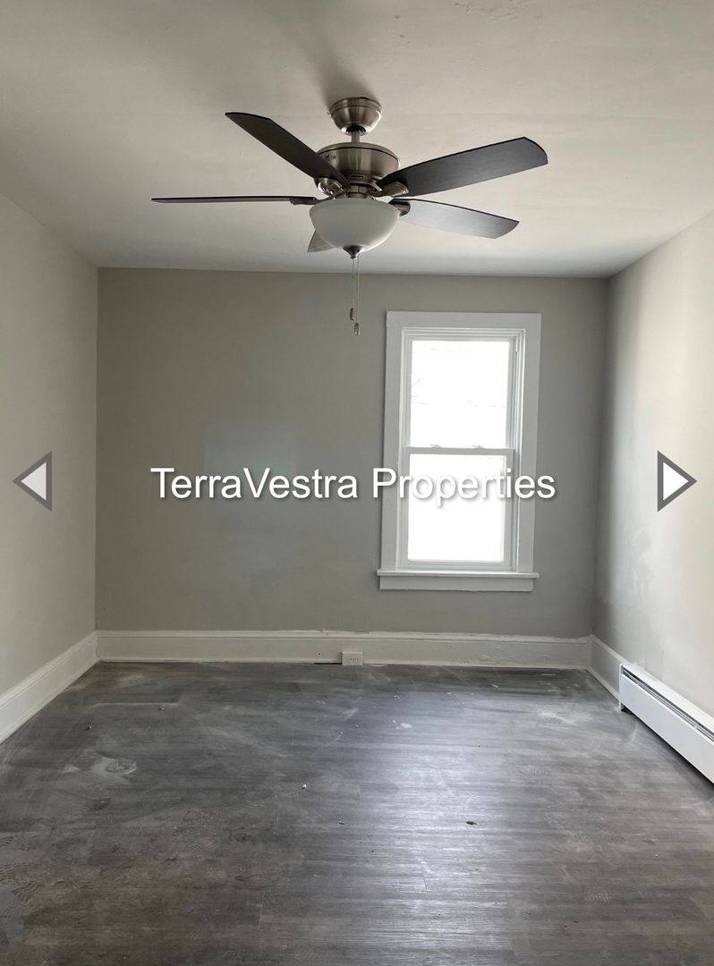 Apartment for rent at 293-297 N Laurel St, Bridgeton, NJ 08302