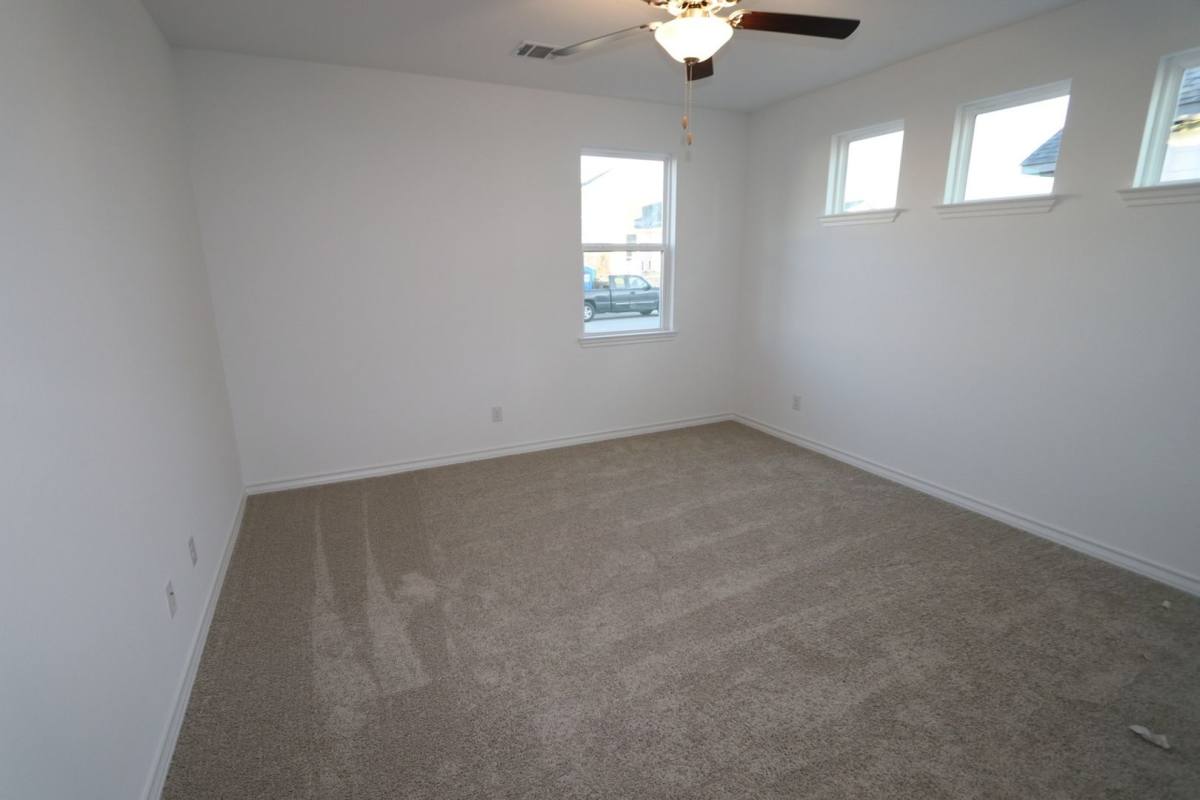 Townhouse for rent at 112 Watkinville Rd, Hutto, TX 78634