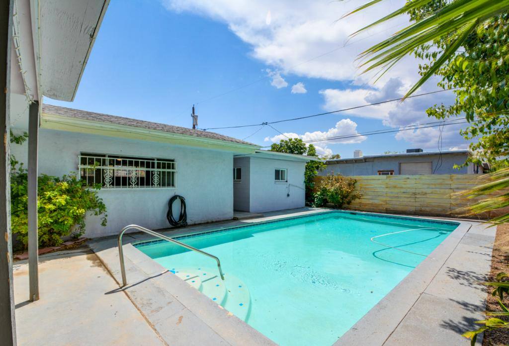 House for rent at 1056 W Oakey Blvd, Las Vegas, NV 89102