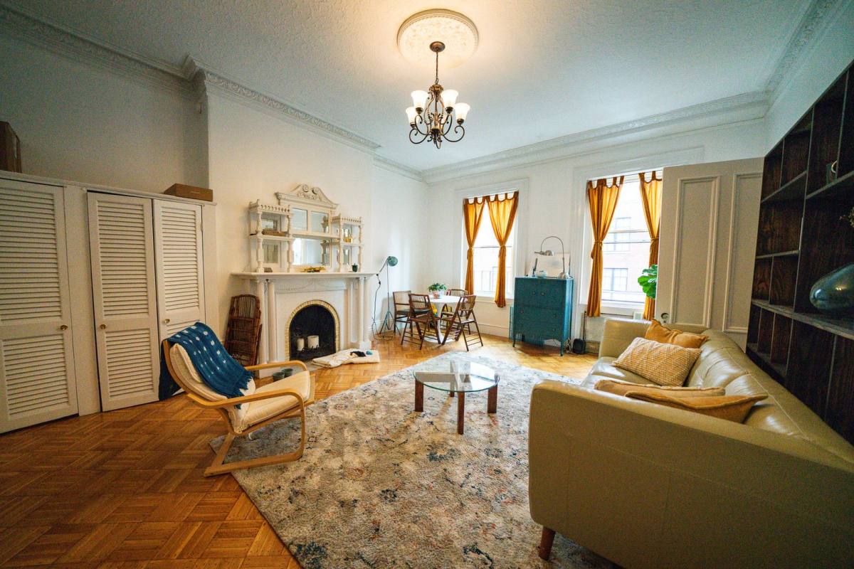 Apartment for rent at 82 Commonwealth Ave, Boston, MA 02116