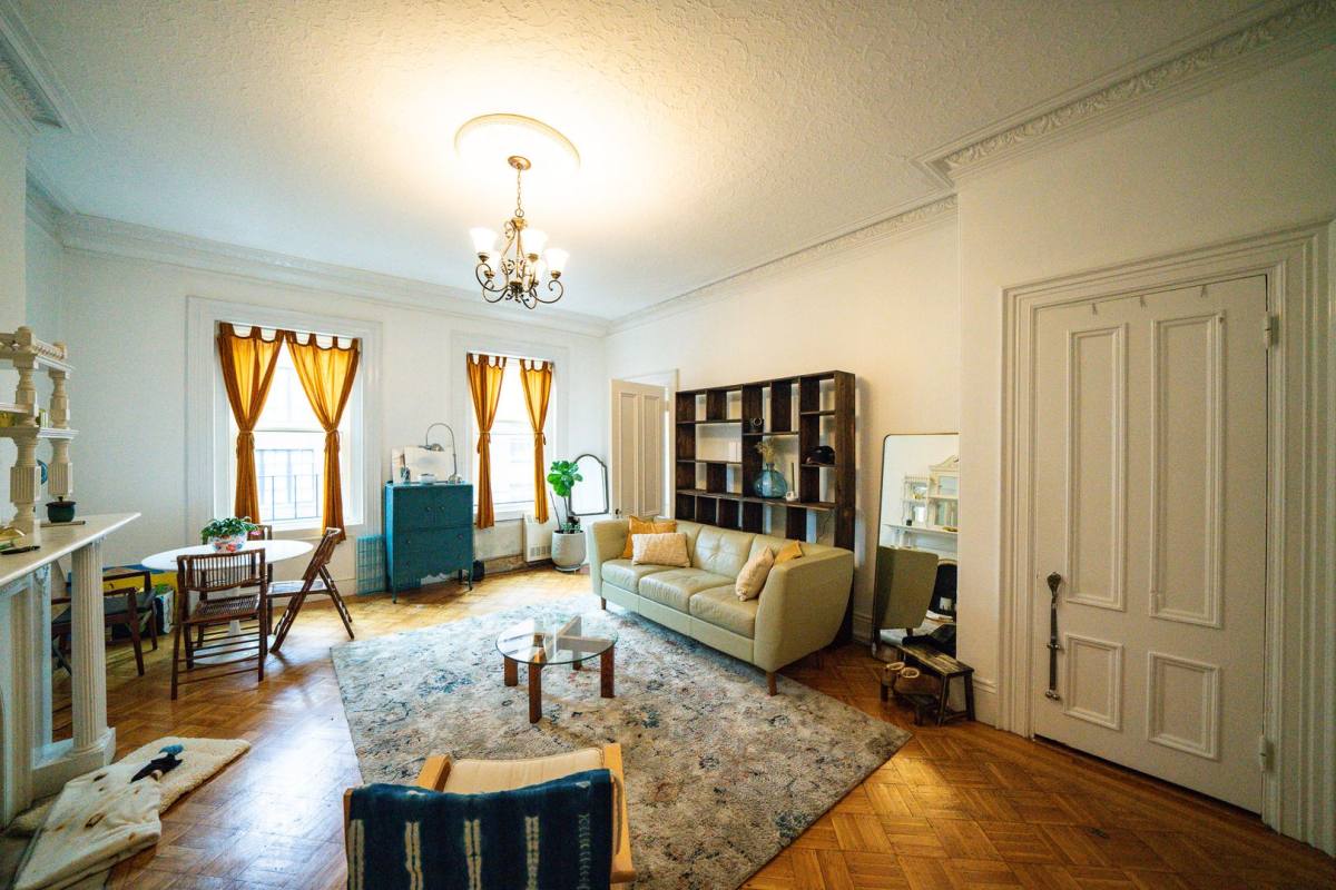 Apartment for rent at 82 Commonwealth Ave, Boston, MA 02116