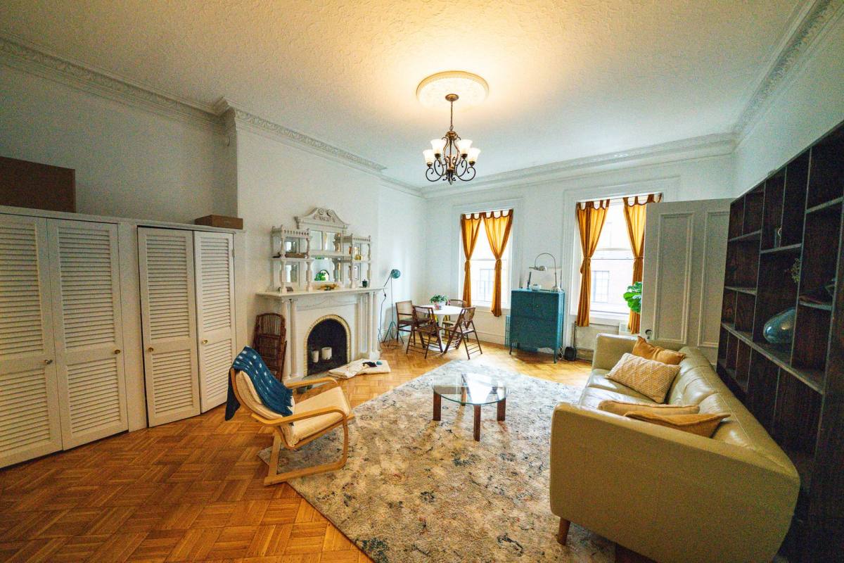 Apartment for rent at 82 Commonwealth Ave, Boston, MA 02116