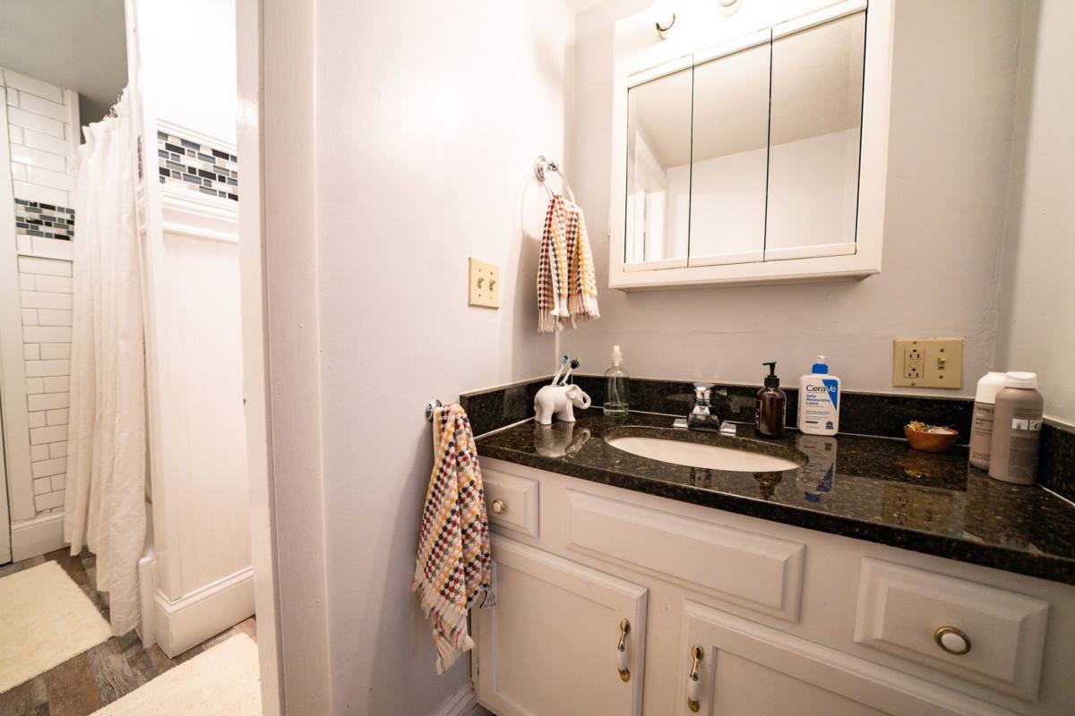 Apartment for rent at 82 Commonwealth Ave, Boston, MA 02116