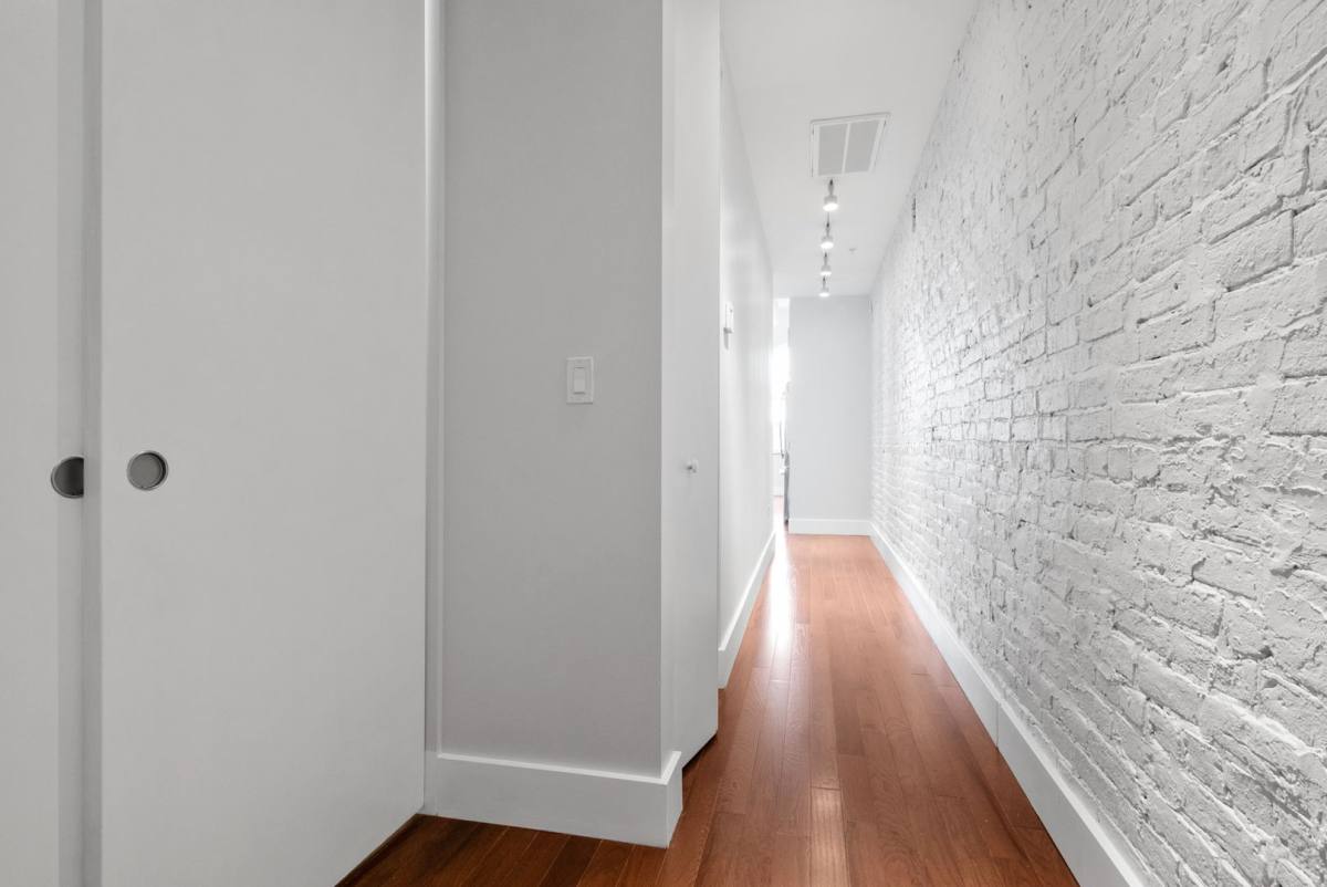 Apartment for rent at 1421-1427 N Milwaukee Ave, Chicago, IL 60622