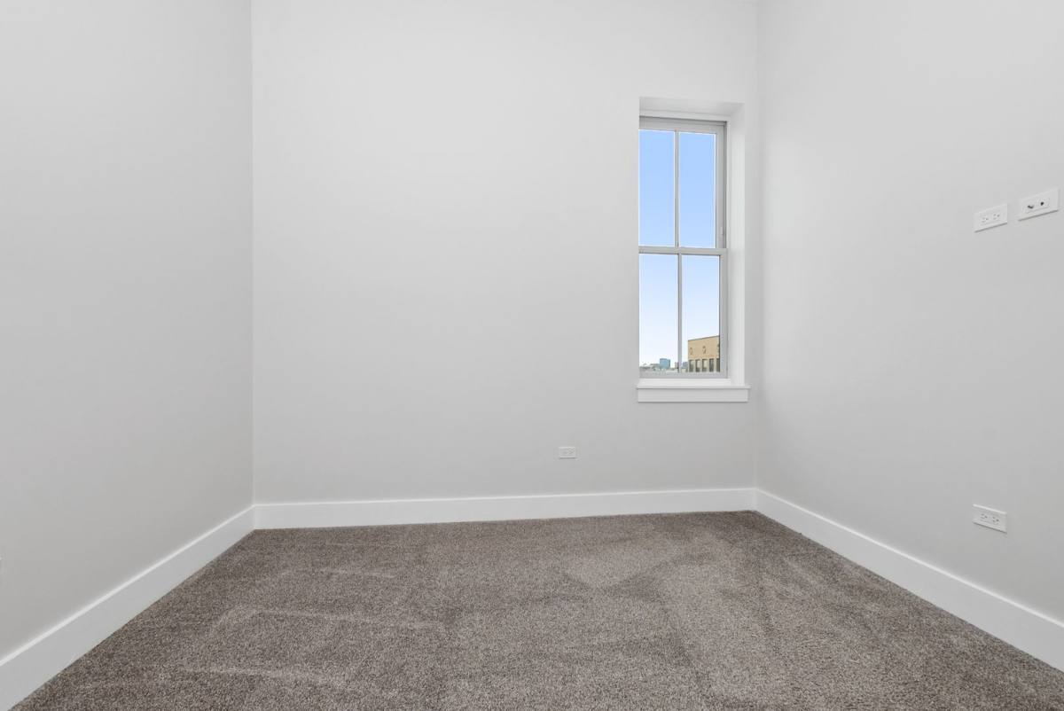 Apartment for rent at 1421-1427 N Milwaukee Ave, Chicago, IL 60622