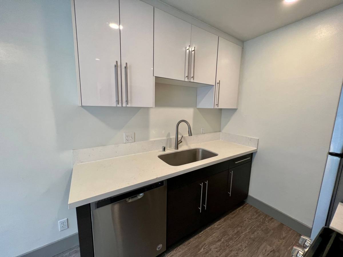 Apartment for rent at 12727 Matteson Ave, Los Angeles, CA 90066
