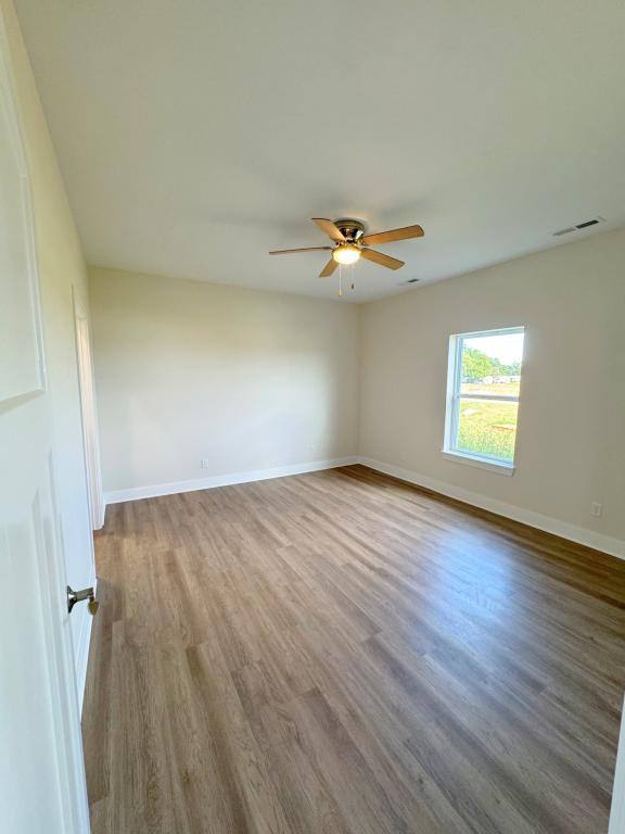 Townhouse for rent at 1111 Emerald Cove Dr, Clear Lake, IA 50428