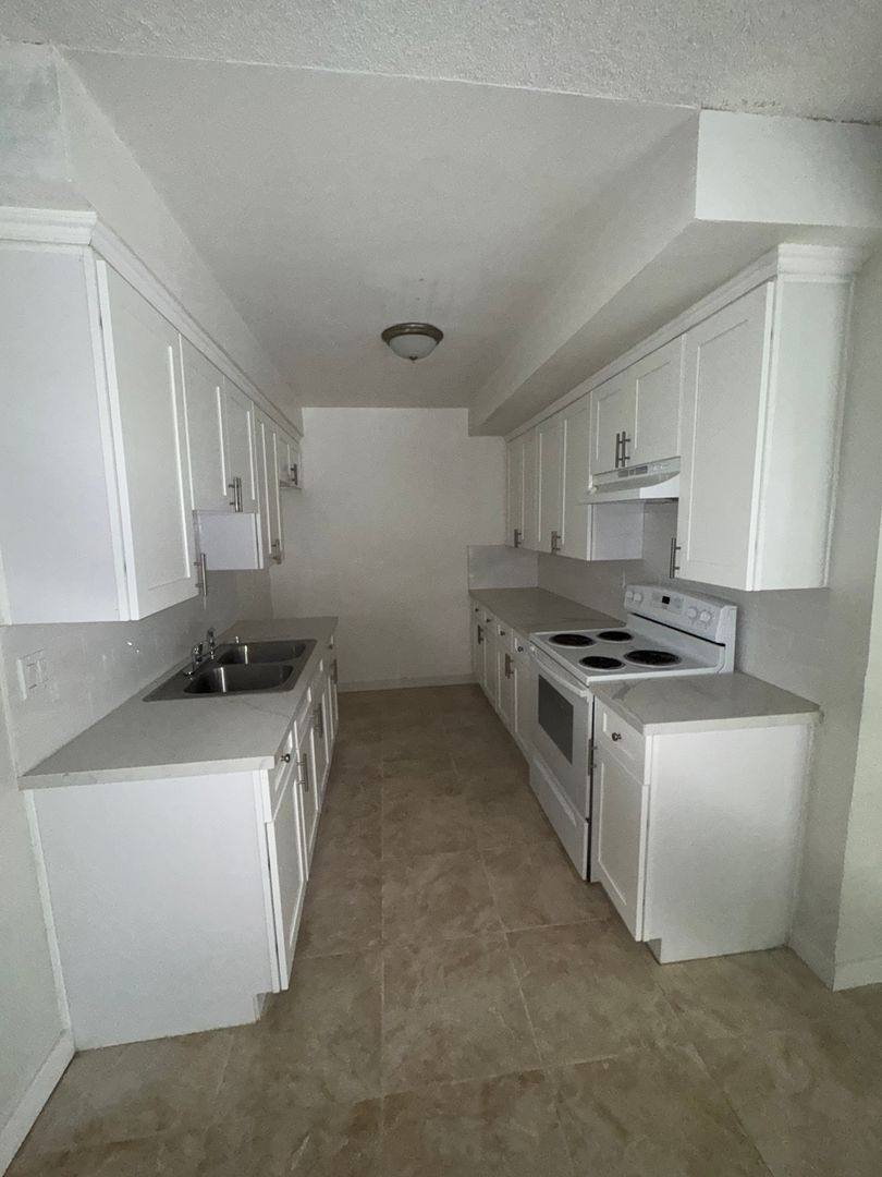 Apartment for rent at 205 E Clifton Ave, Anaheim, CA 92805