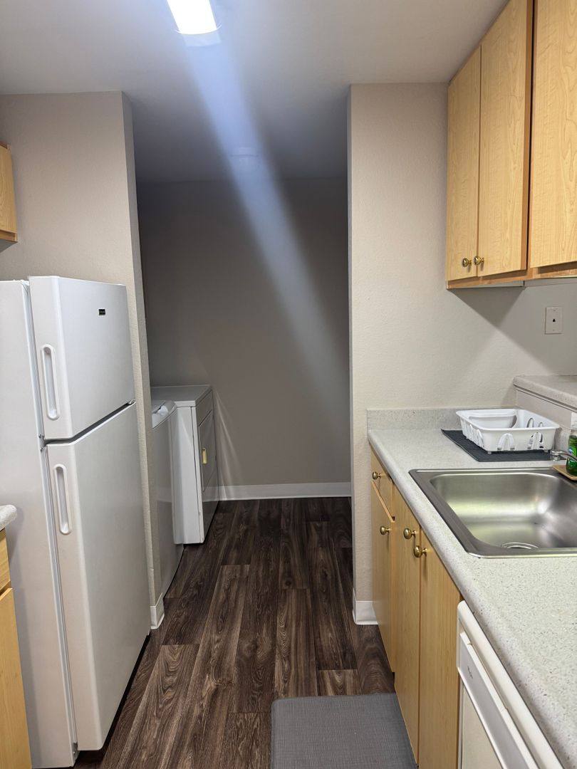 Apartment for rent at 16932 SE Powell Blvd, Portland, OR 97236