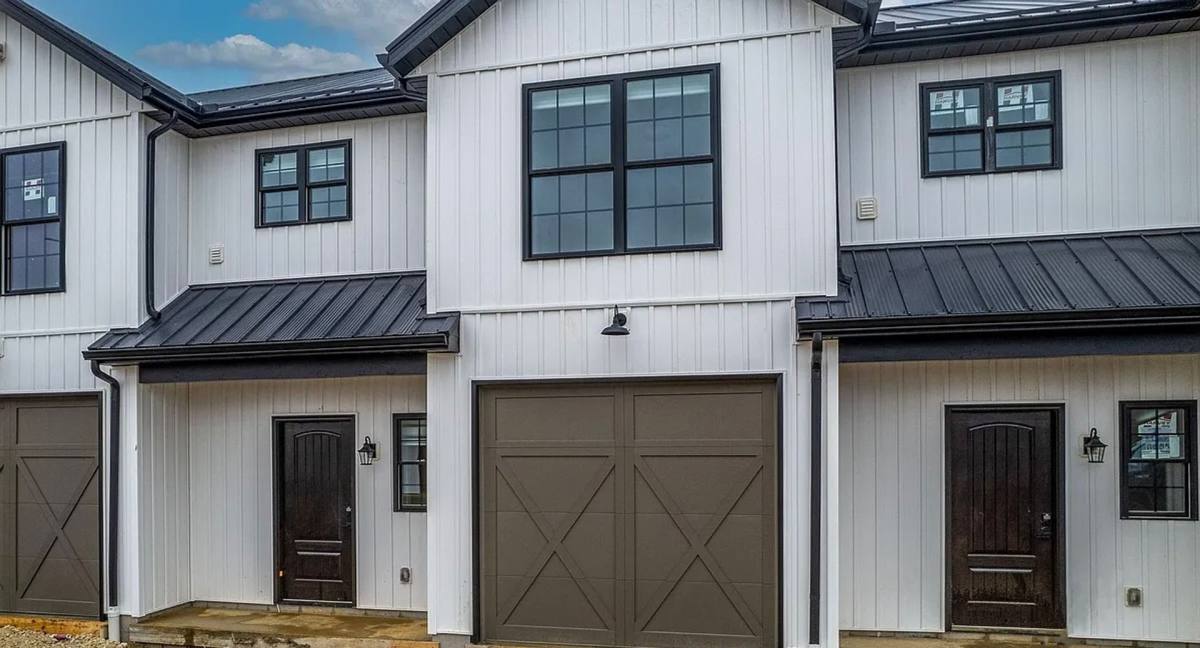 Apartment for rent at 2046 Noble Dr, Wooster, OH 44691
