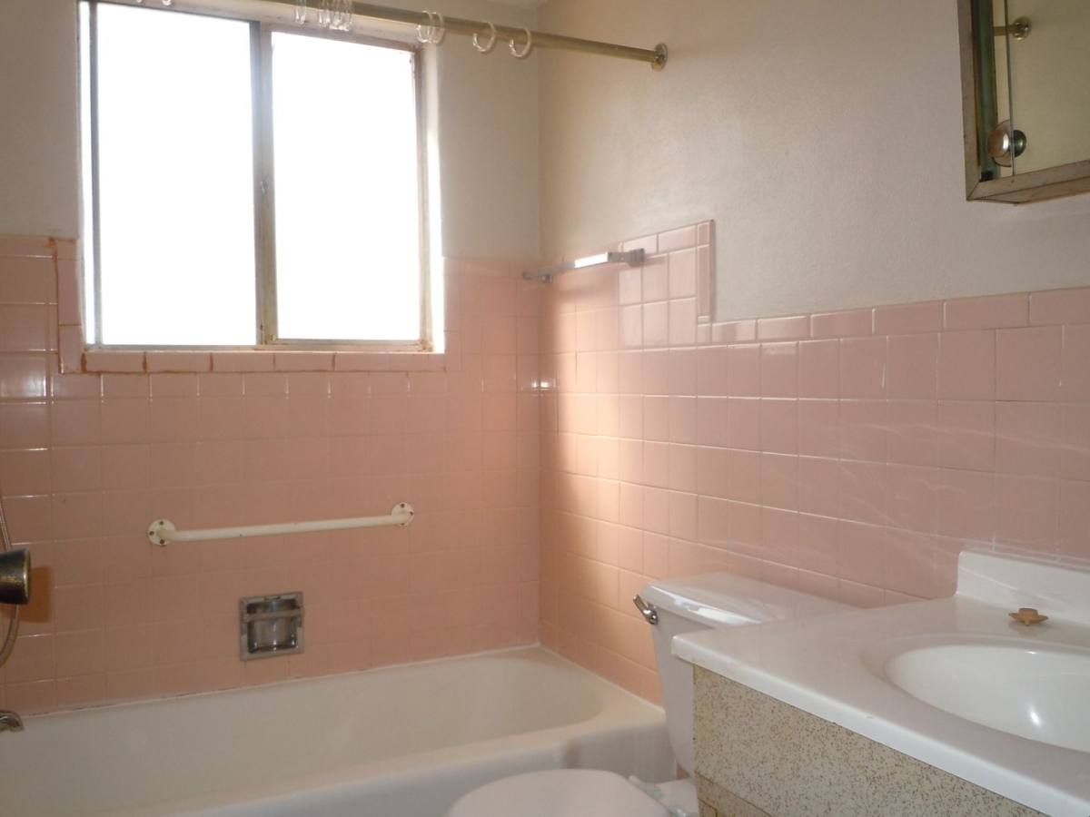 Apartment for rent at 623 St Louis Rd, Collinsville, IL 62234